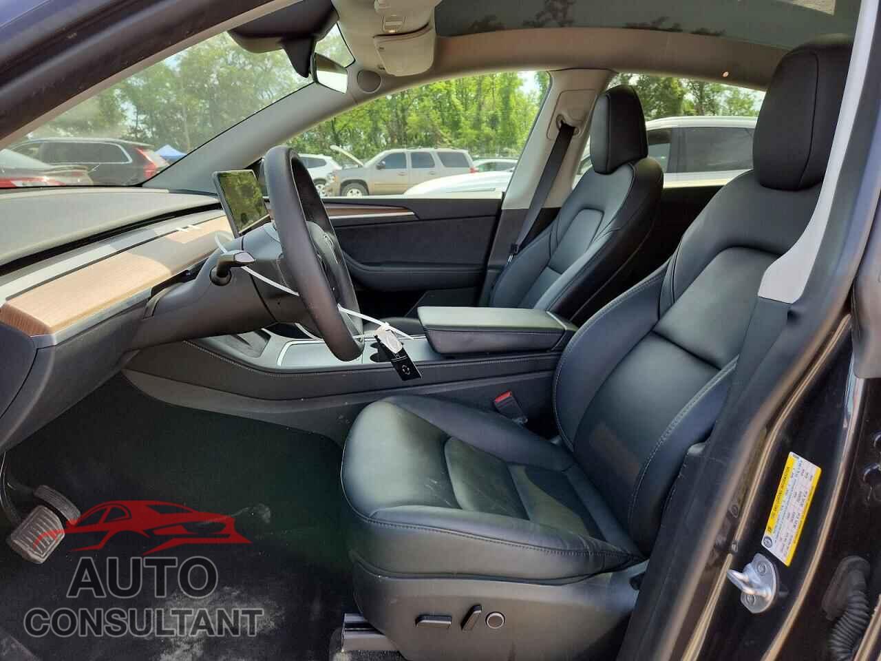 TESLA MODEL Y 2024 - 7SAYGDED1RF039389