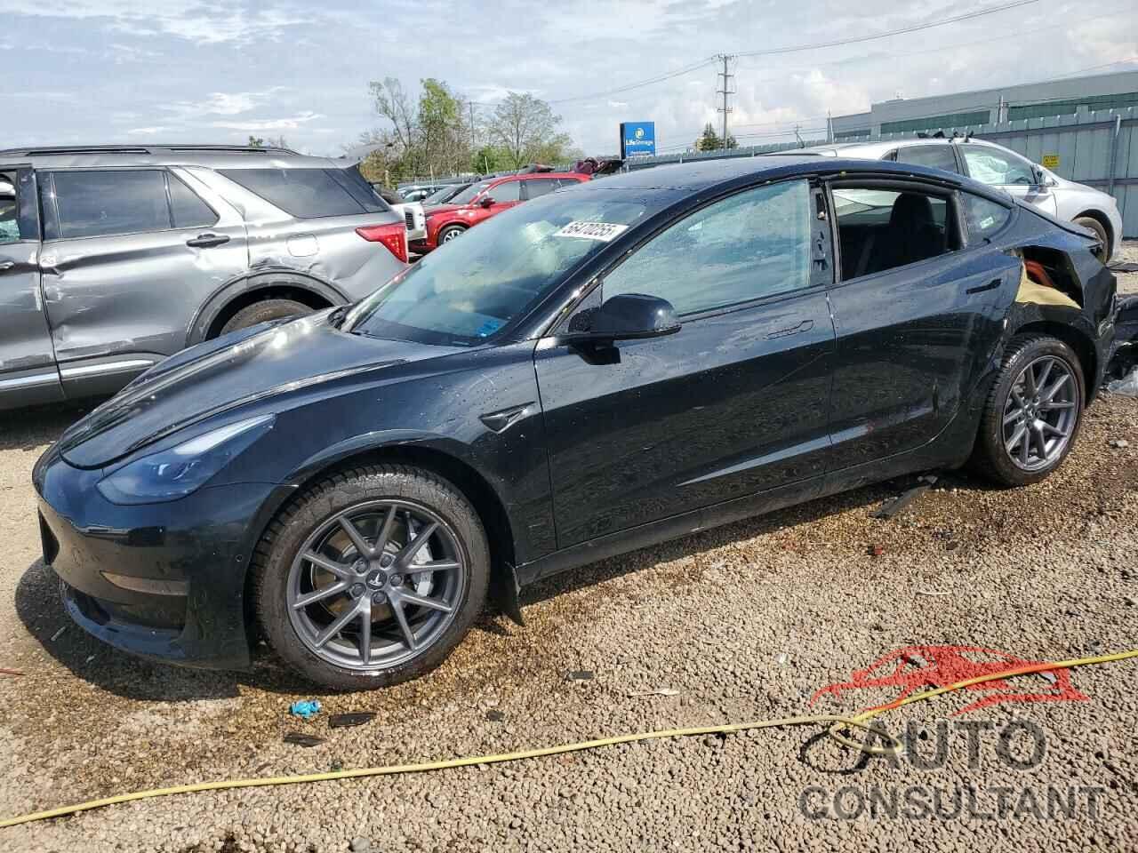 TESLA MODEL 3 2021 - 5YJ3E1EAXMF056864