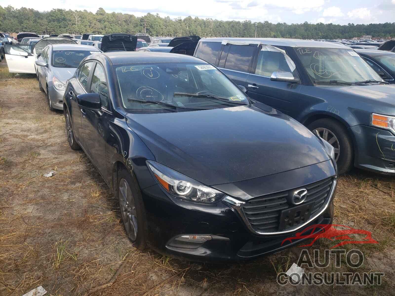 MAZDA 3 2018 - 3MZBN1L31JM232558