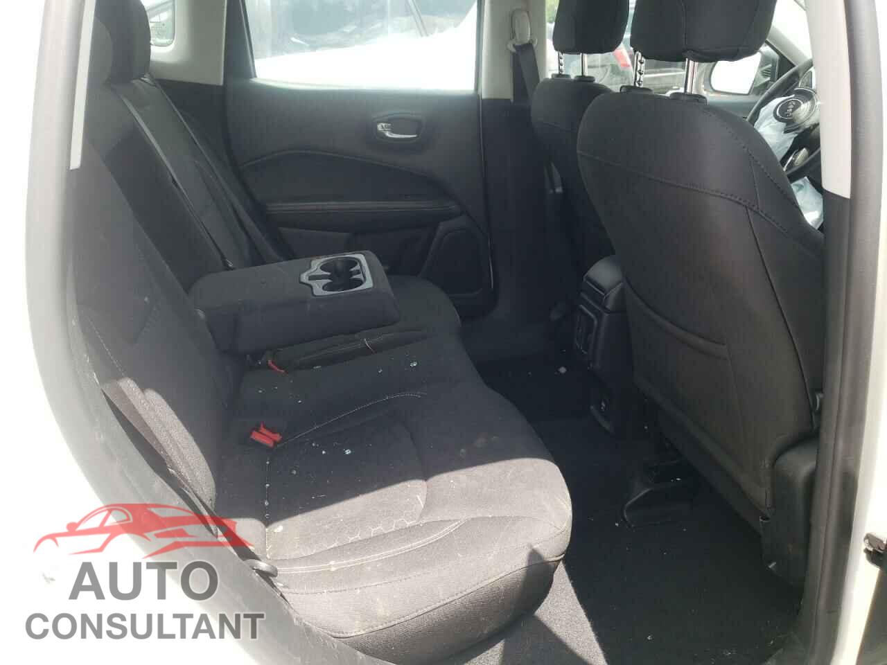 JEEP COMPASS 2018 - 3C4NJCAB6JT467853