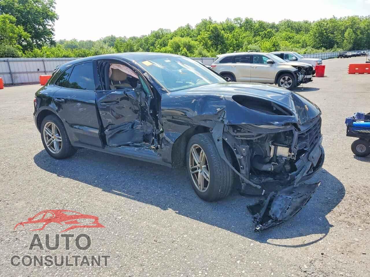 PORSCHE MACAN 2018 - WP1AA2A56JLB02036