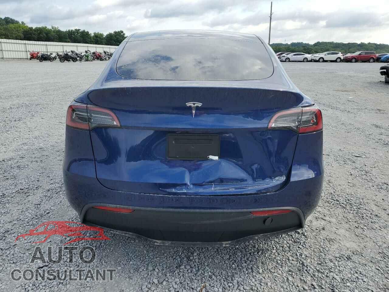 TESLA MODEL Y 2024 - 7SAYGDED2RF049431