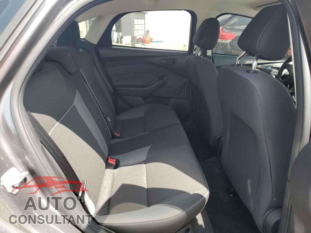 FORD FOCUS 2014 - 1FADP3E27EL153673