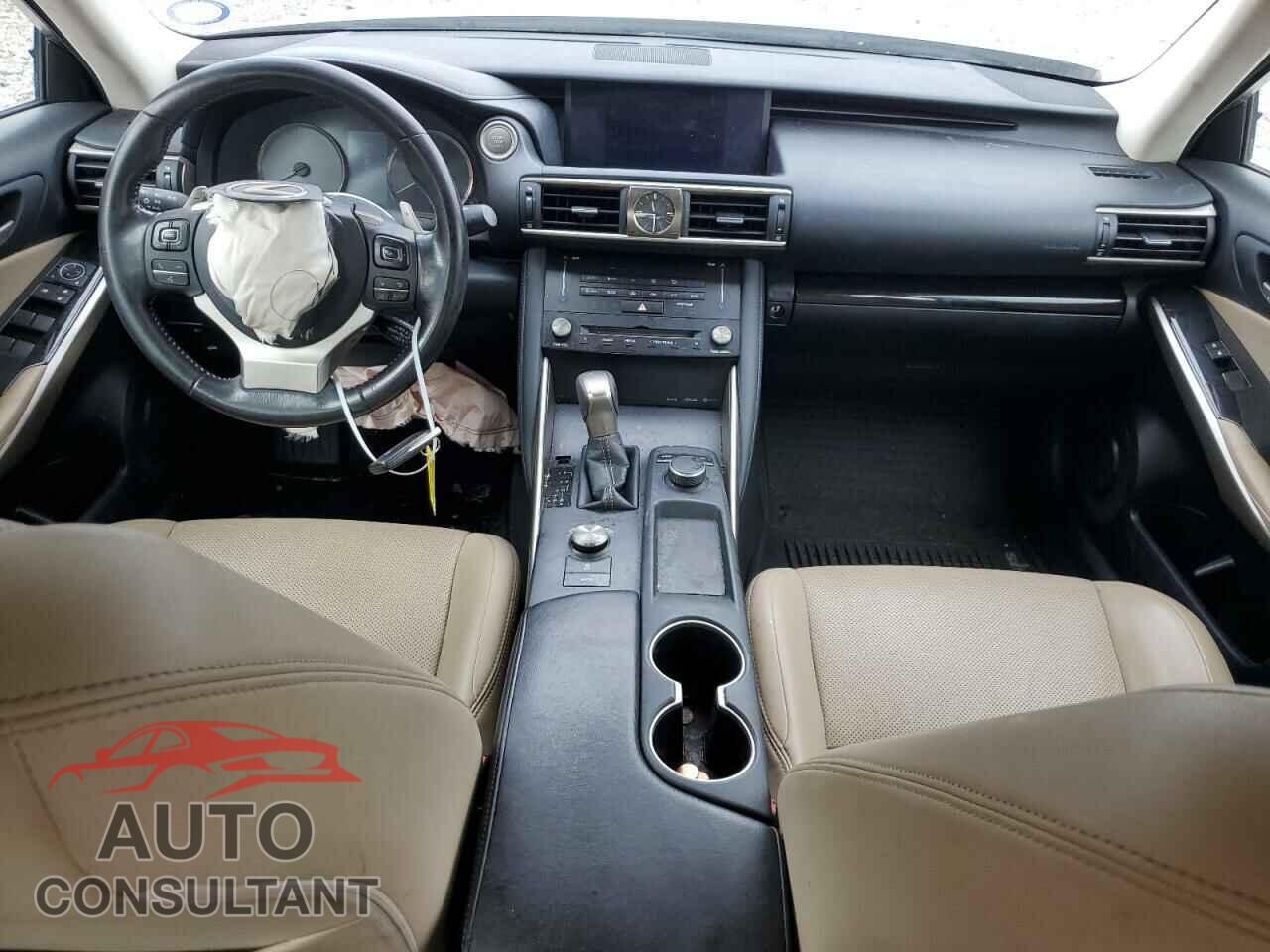 LEXUS IS 2017 - JTHBA1D20H5051048