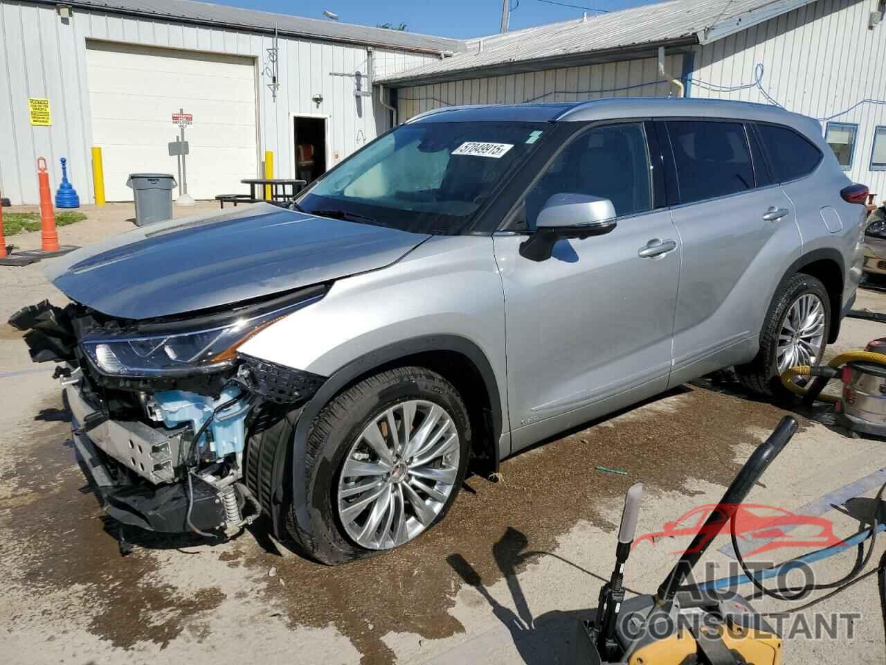 TOYOTA HIGHLANDER 2023 - 5TDEBRCH9PS123745