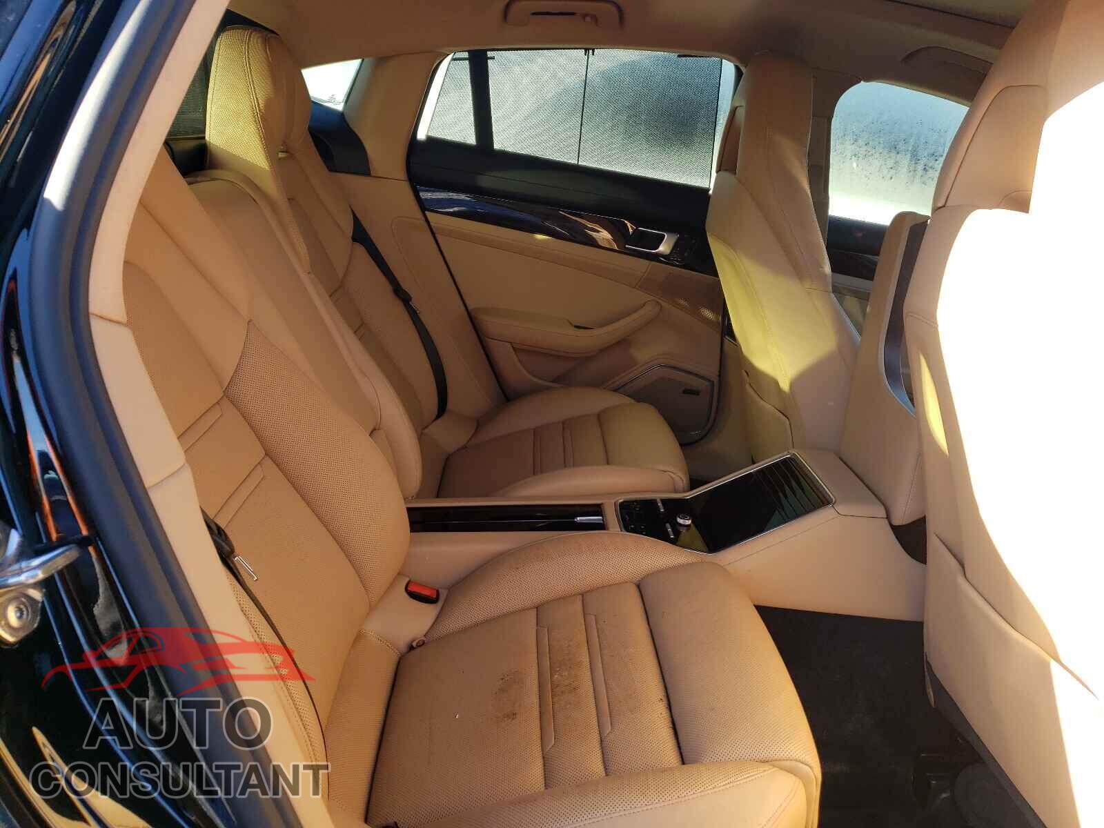 PORSCHE PANAMERA 2017 - WP0AB2A78HL123819