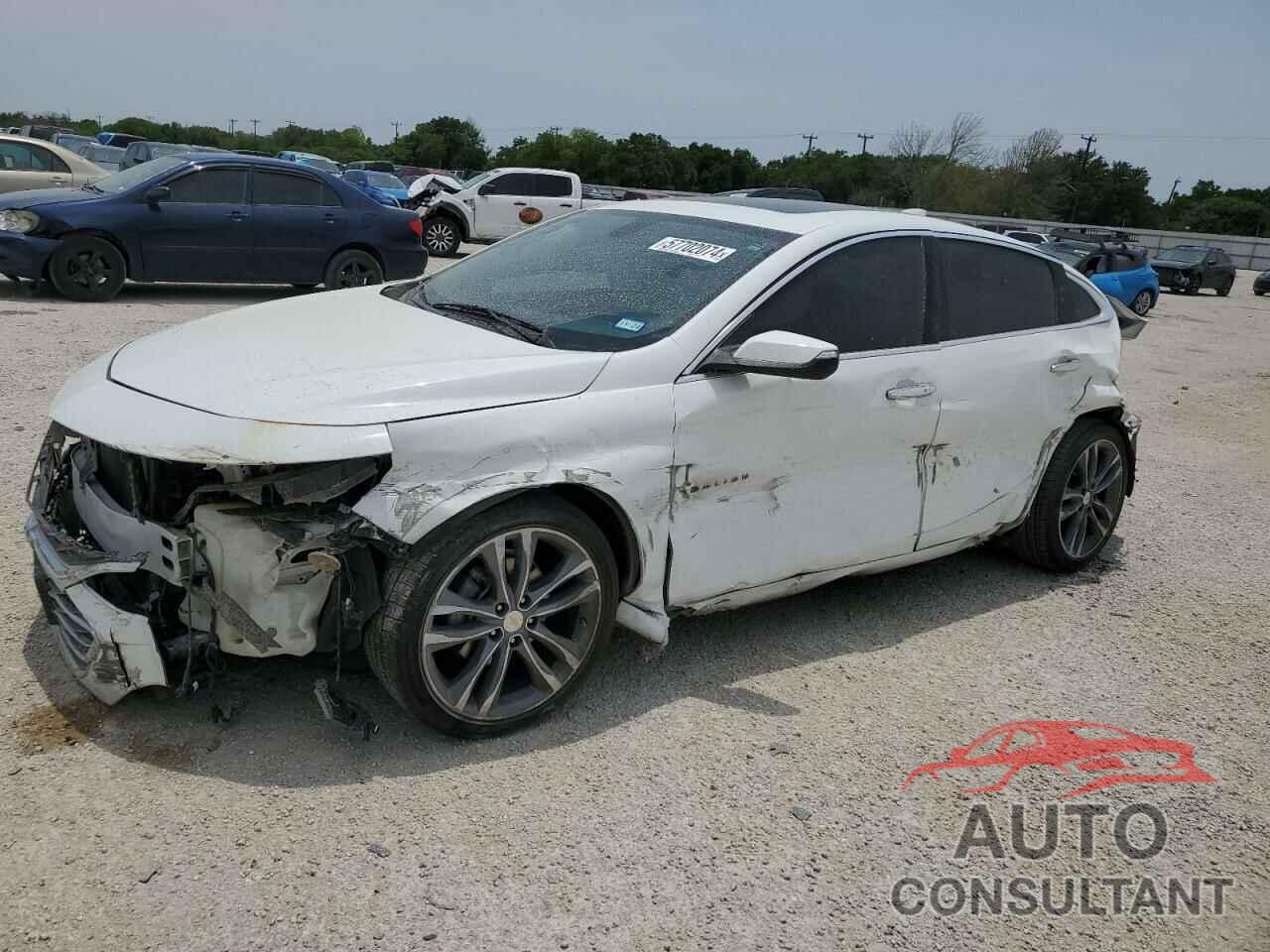 CHEVROLET MALIBU 2020 - 1G1ZE5SX3LF014162