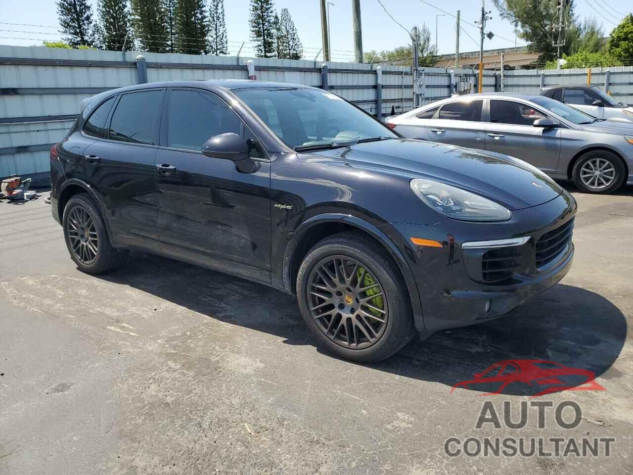 PORSCHE CAYENNE 2017 - WP1AE2A28HLA70632