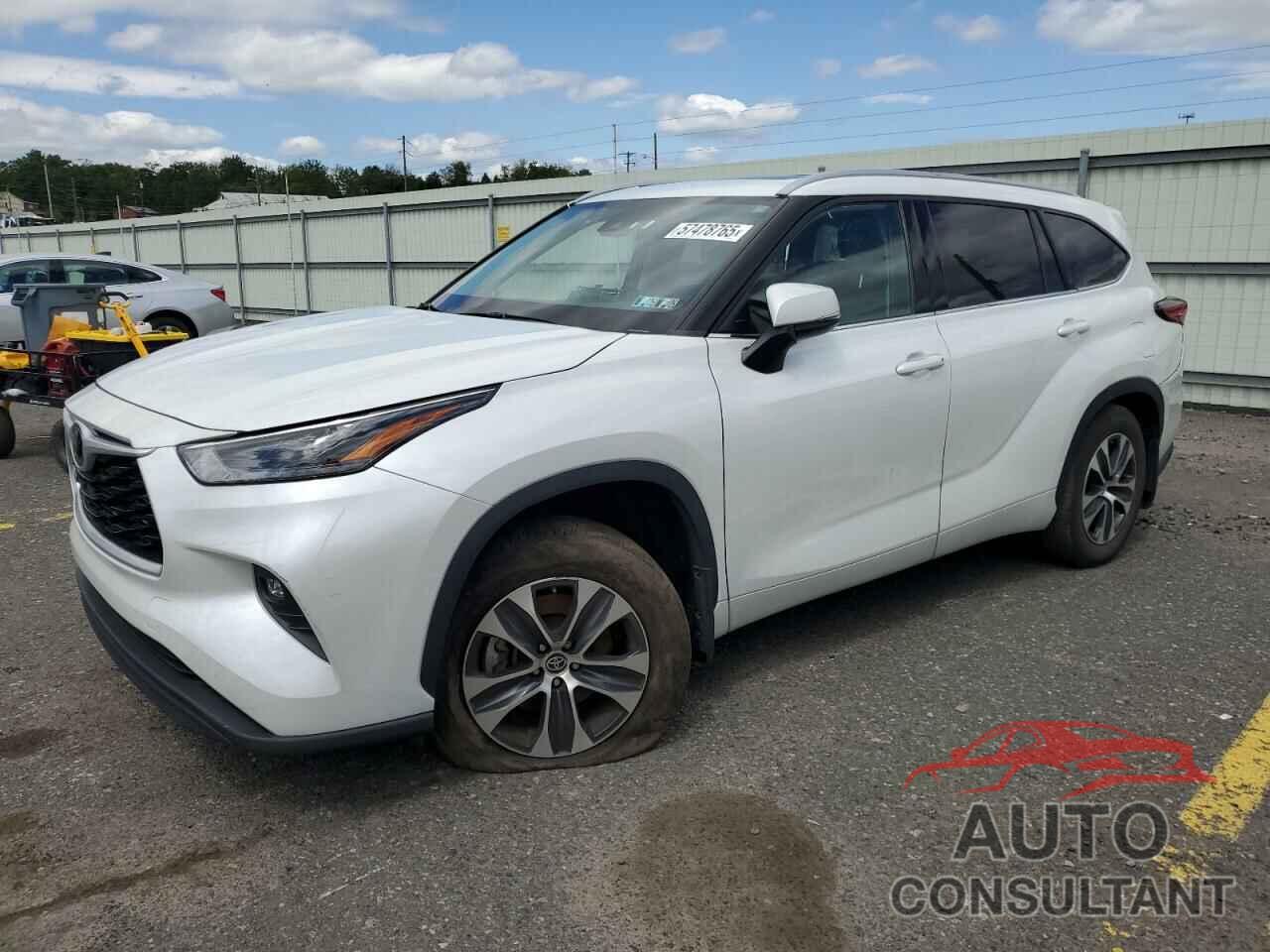 TOYOTA HIGHLANDER 2022 - 5TDGZRBH7NS589533