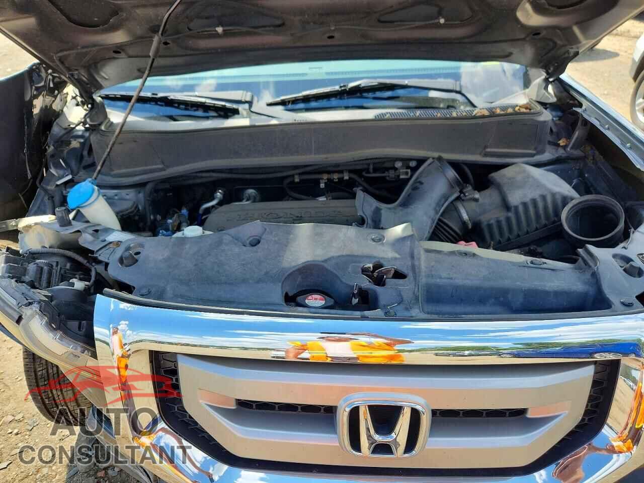 HONDA PILOT 2011 - 5FNYF4H92BB100830