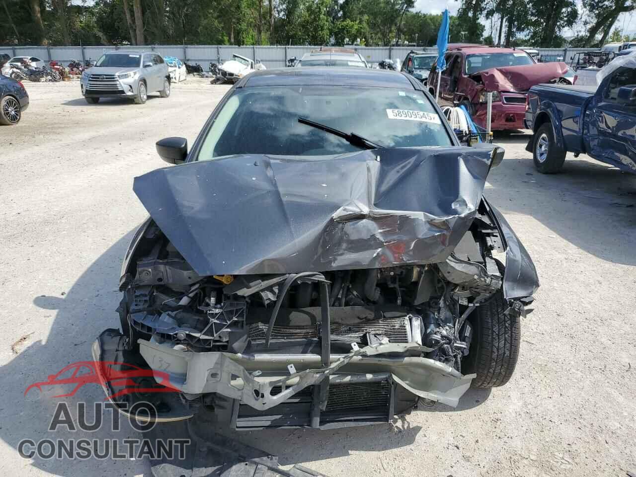 FORD FOCUS 2017 - 1FADP3E28HL294305
