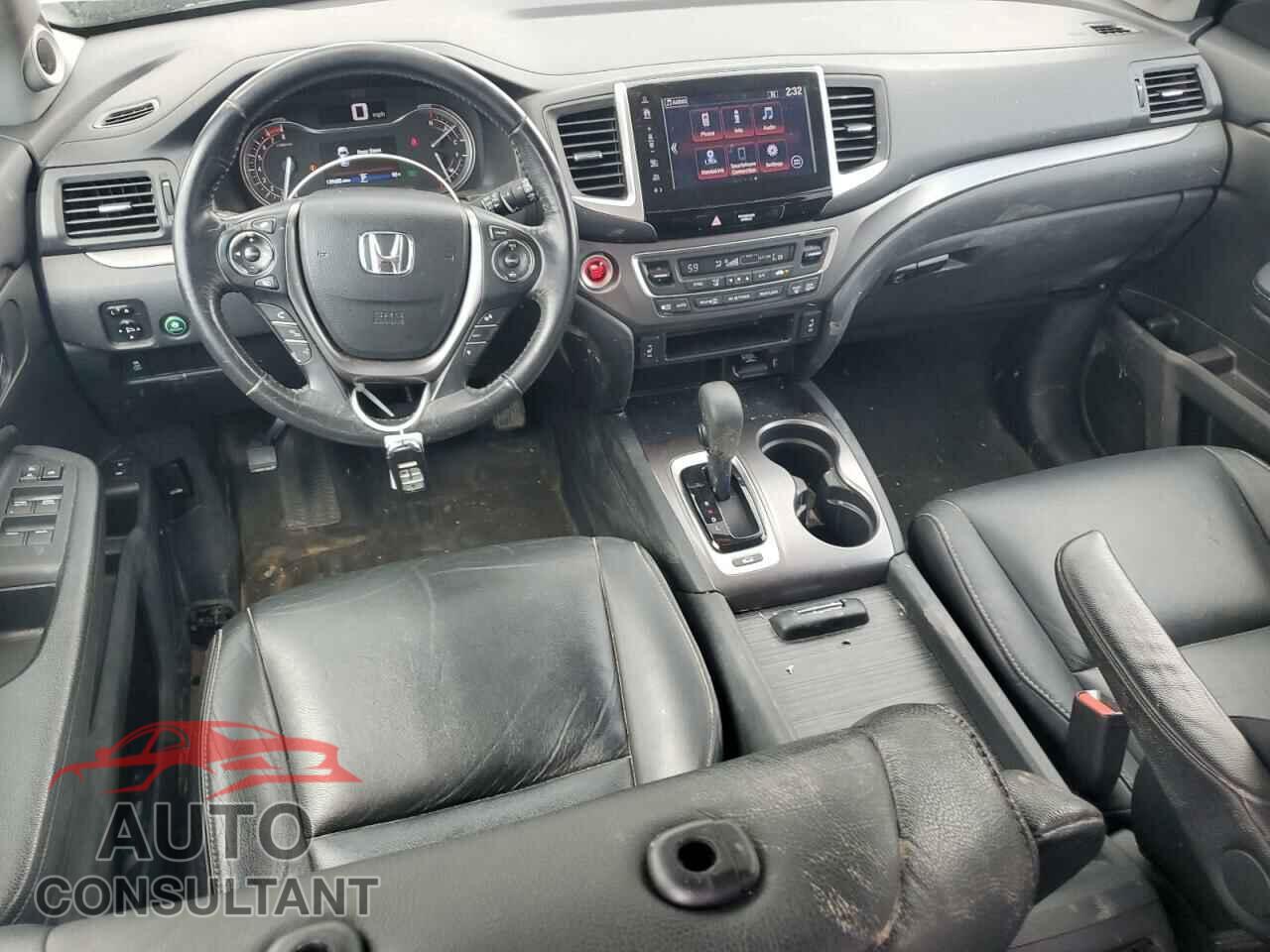 HONDA PILOT 2017 - 5FNYF6H54HB017420