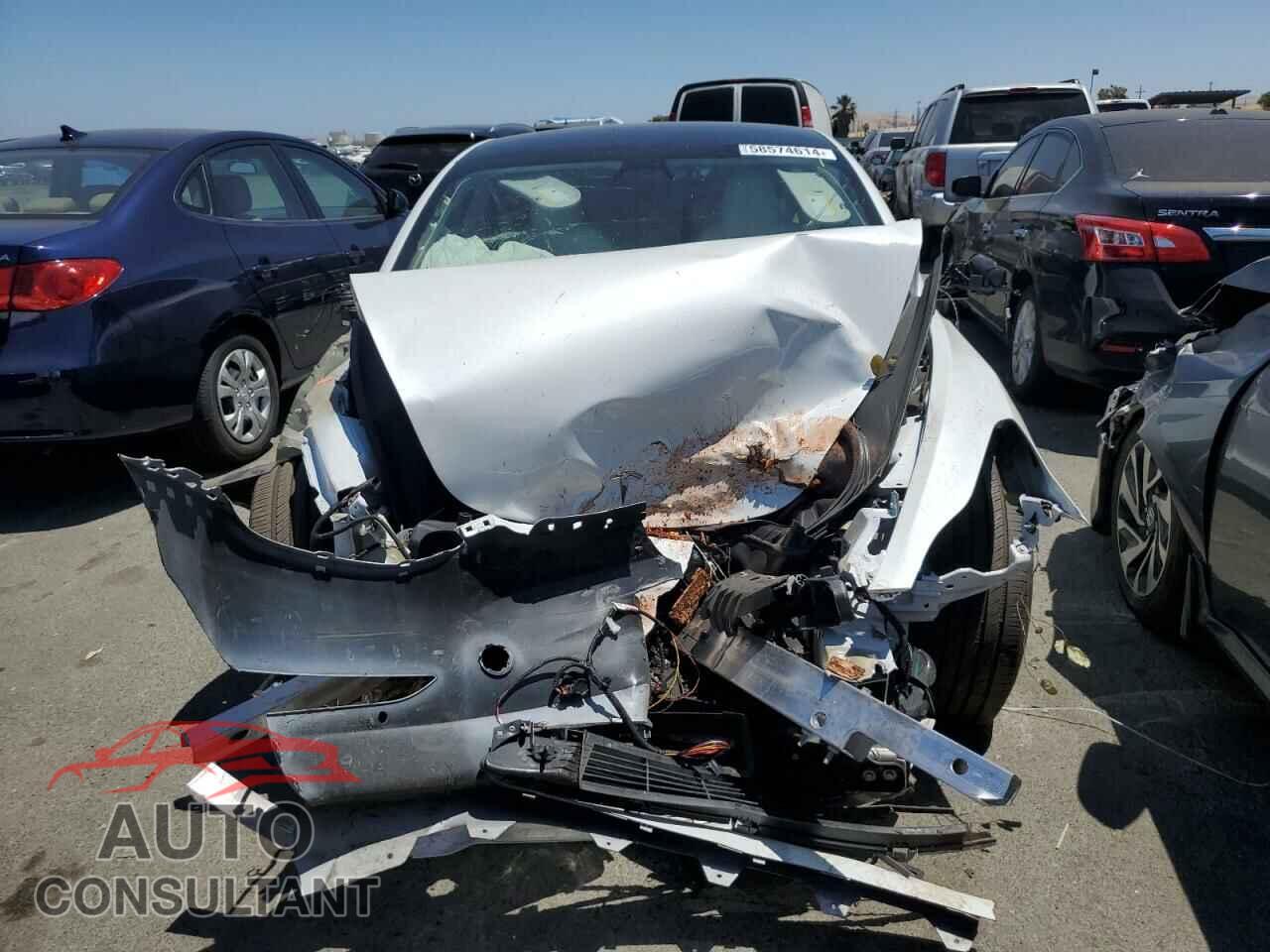 TESLA MODEL 3 2021 - 5YJ3E1EB0MF015636