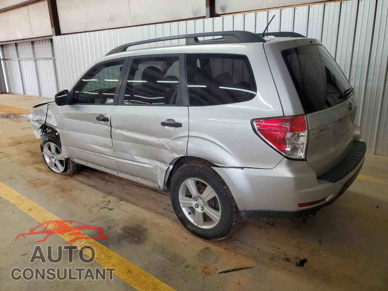 SUBARU FORESTER 2011 - JF2SHBB5CBH737320