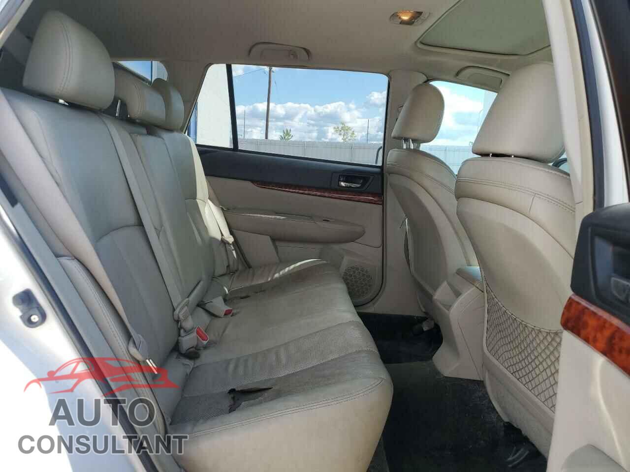 SUBARU OUTBACK 2011 - 4S4BRCLC8B3413688