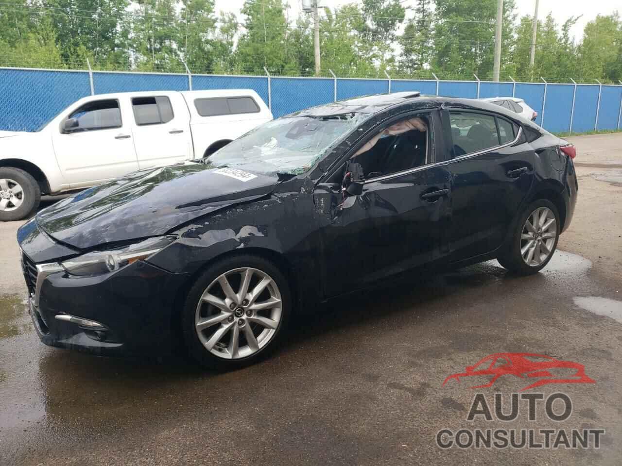 MAZDA 3 2018 - 3MZBN1W35JM195106