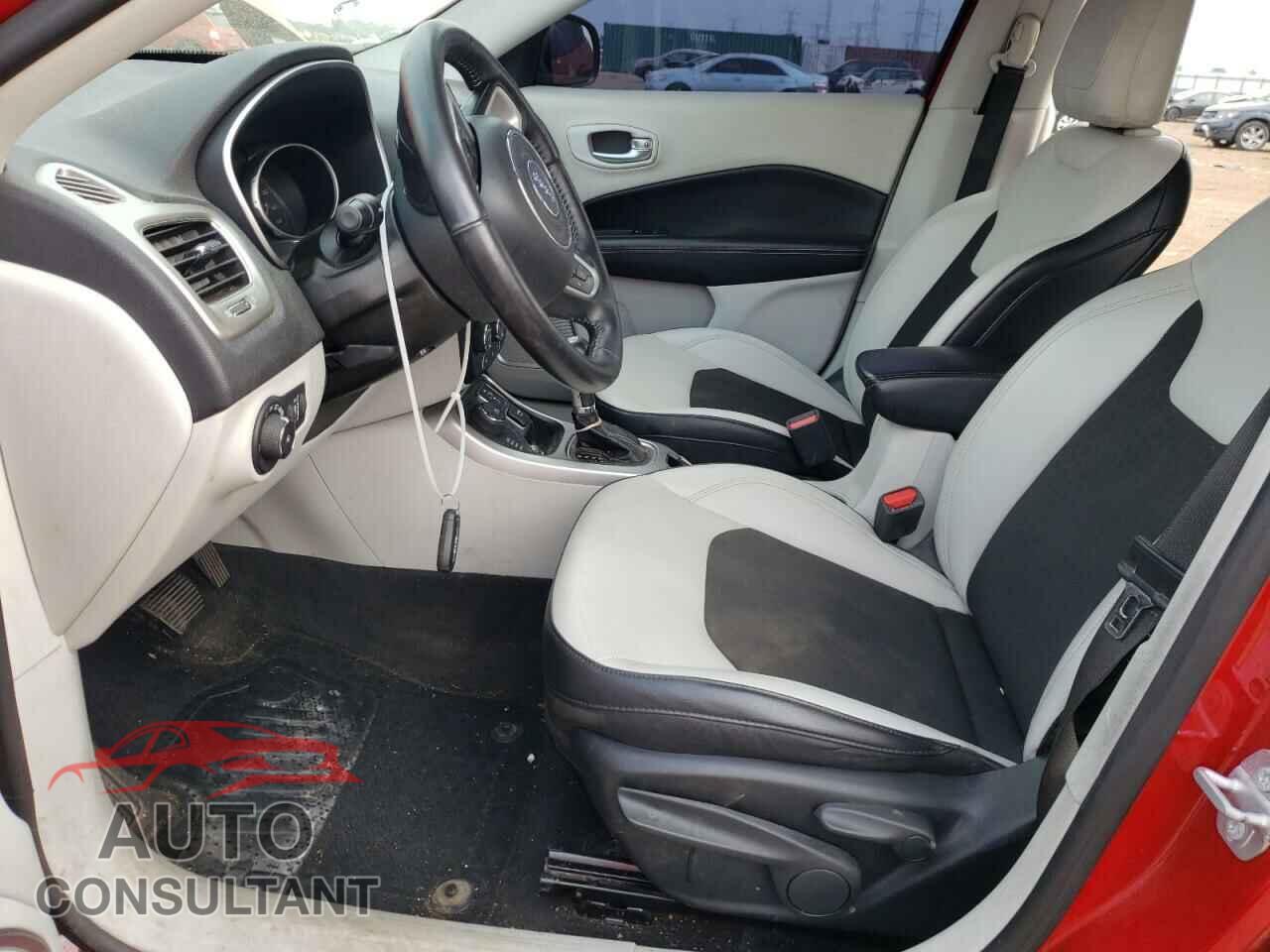 JEEP COMPASS 2018 - 3C4NJDBB0JT190847