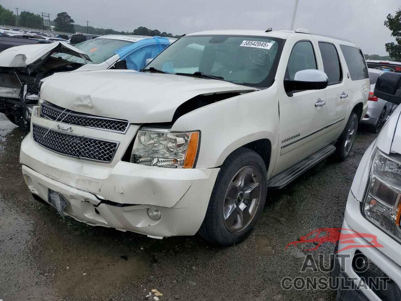 CHEVROLET SUBURBAN 2010 - 1GNUCKE03AR279509