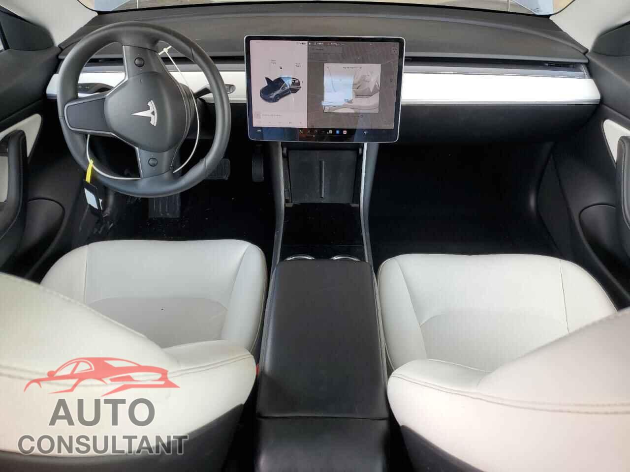 TESLA MODEL 3 2019 - 5YJ3E1EB1KF450355