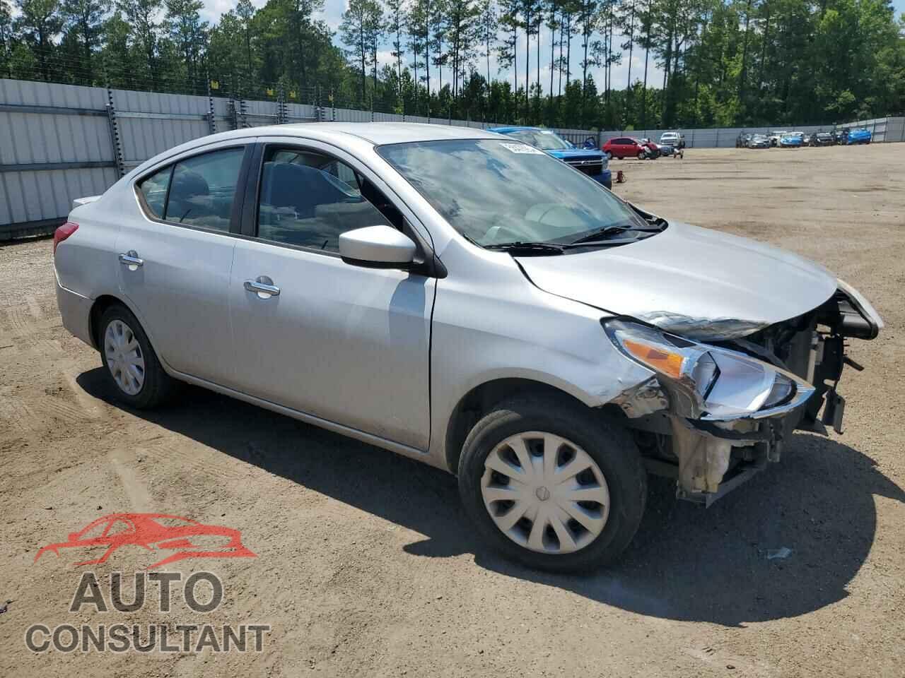 NISSAN VERSA 2017 - 3N1CN7APXHK431374