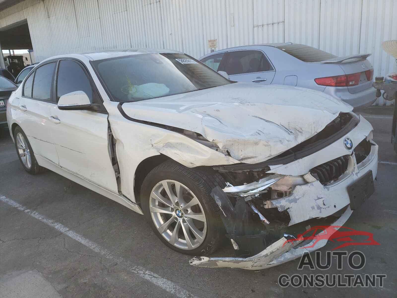 BMW 3 SERIES 2018 - WBA8E1G5XJNU92629