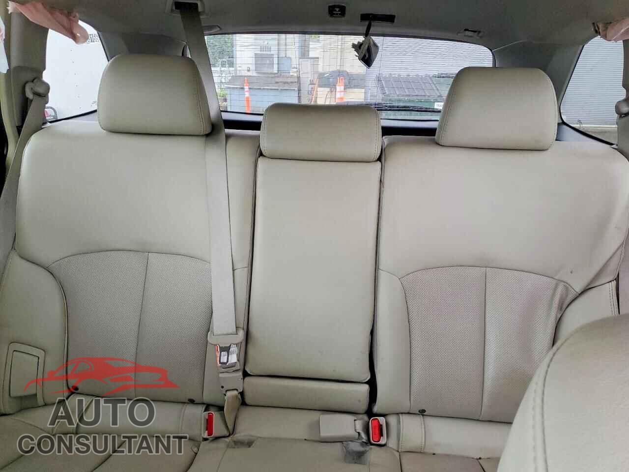 SUBARU OUTBACK 2012 - 4S4BRBKC6C3260497