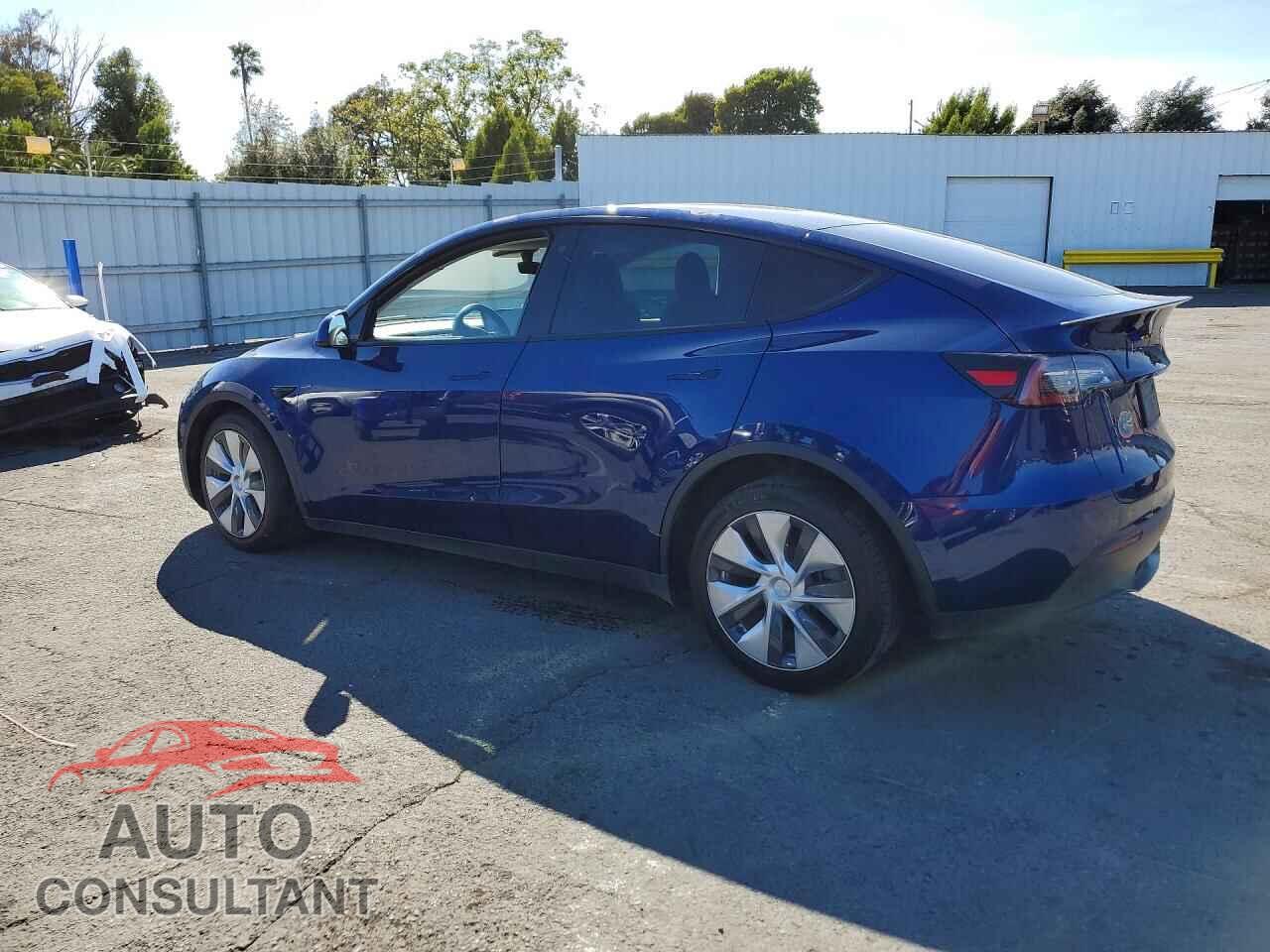 TESLA MODEL Y 2020 - 5YJYGDEF6LF018575