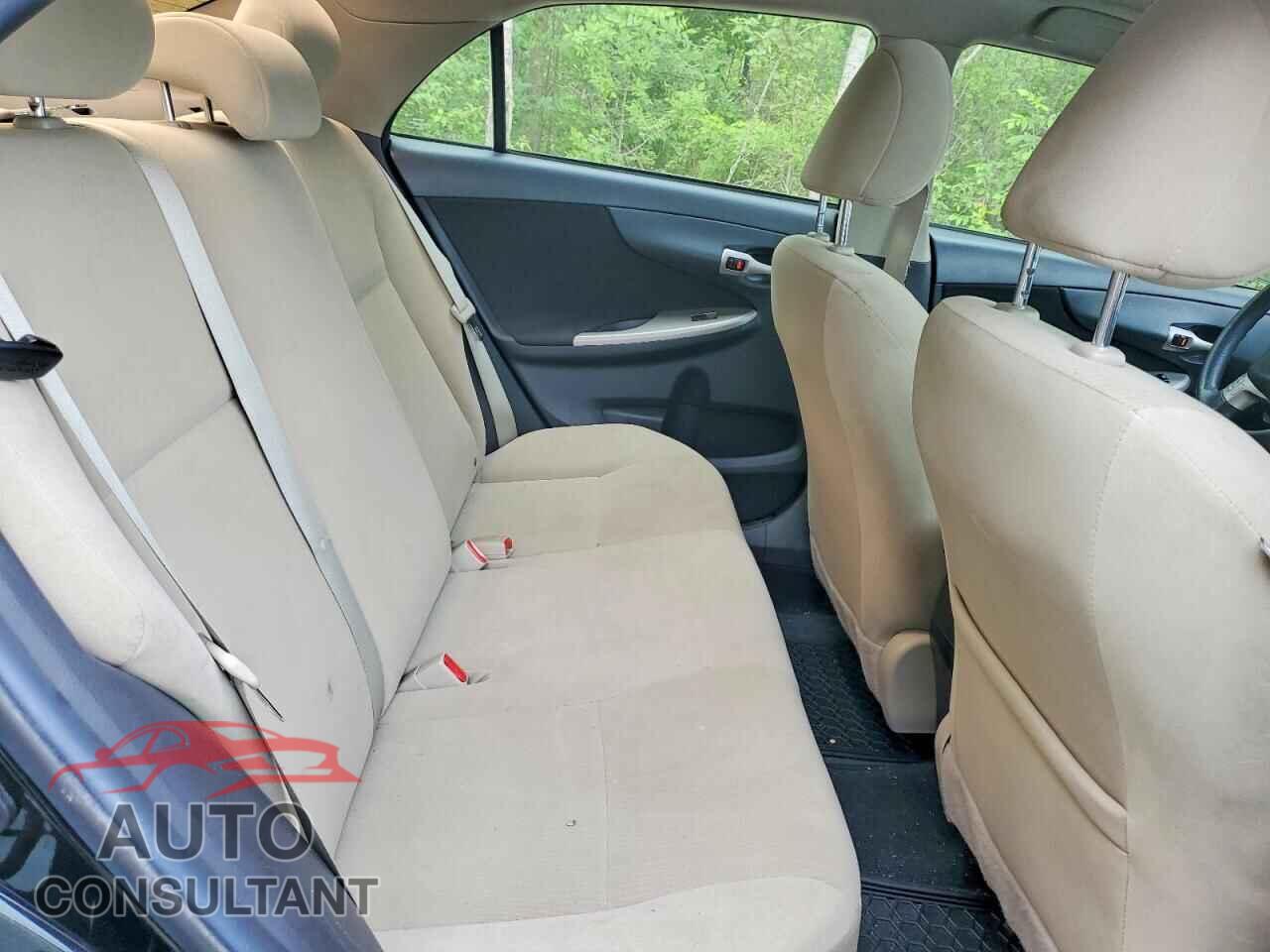 TOYOTA COROLLA 2013 - 2T1BU4EE3DC064828