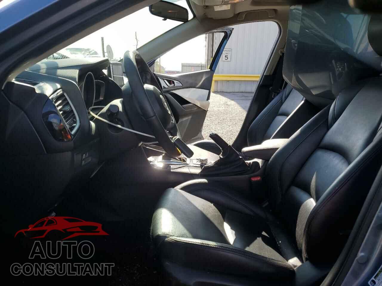 MAZDA 3 2015 - JM1BM1M75F1239086
