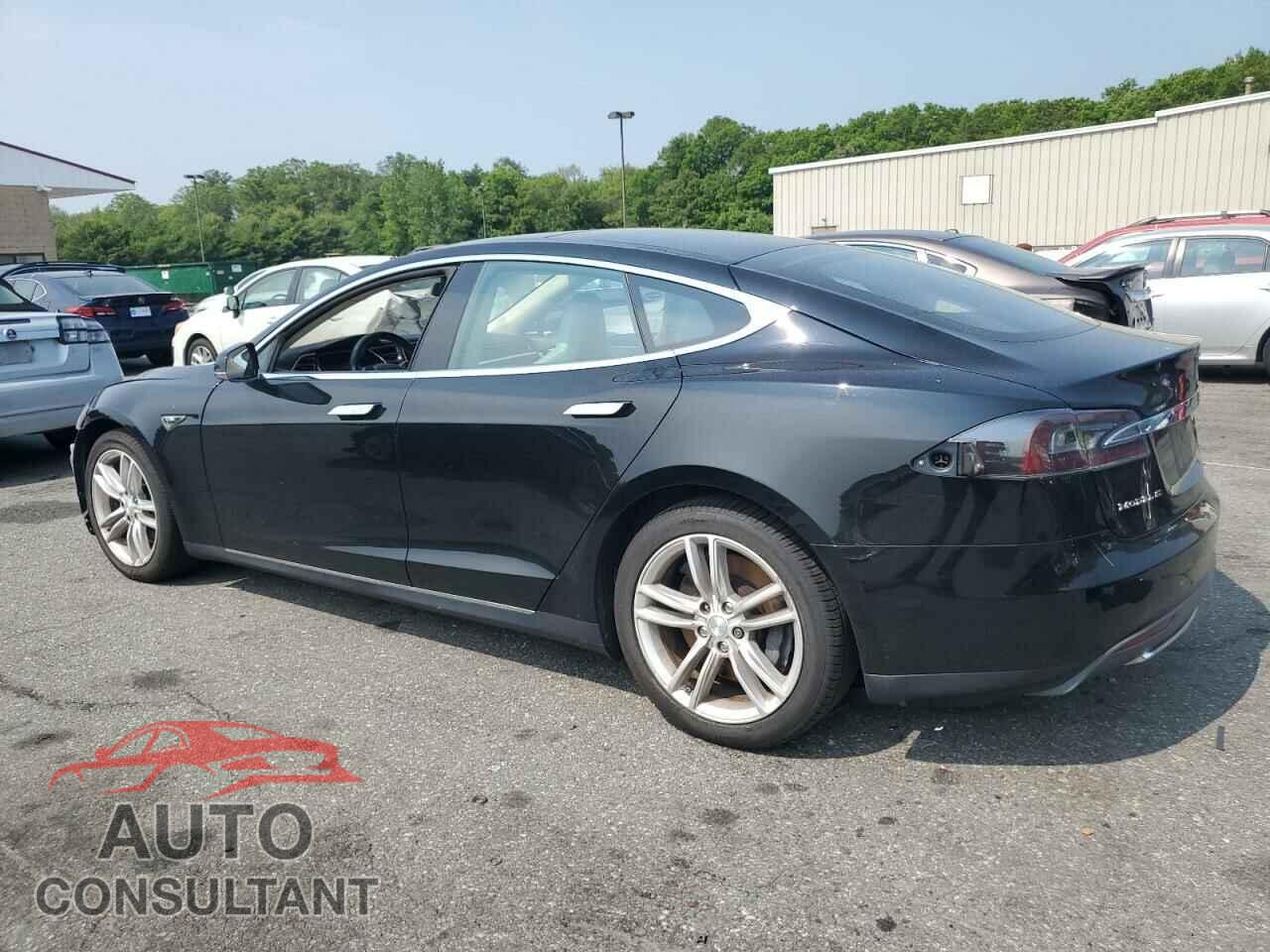 TESLA MODEL S 2013 - 5YJSA1CN3DFP13307