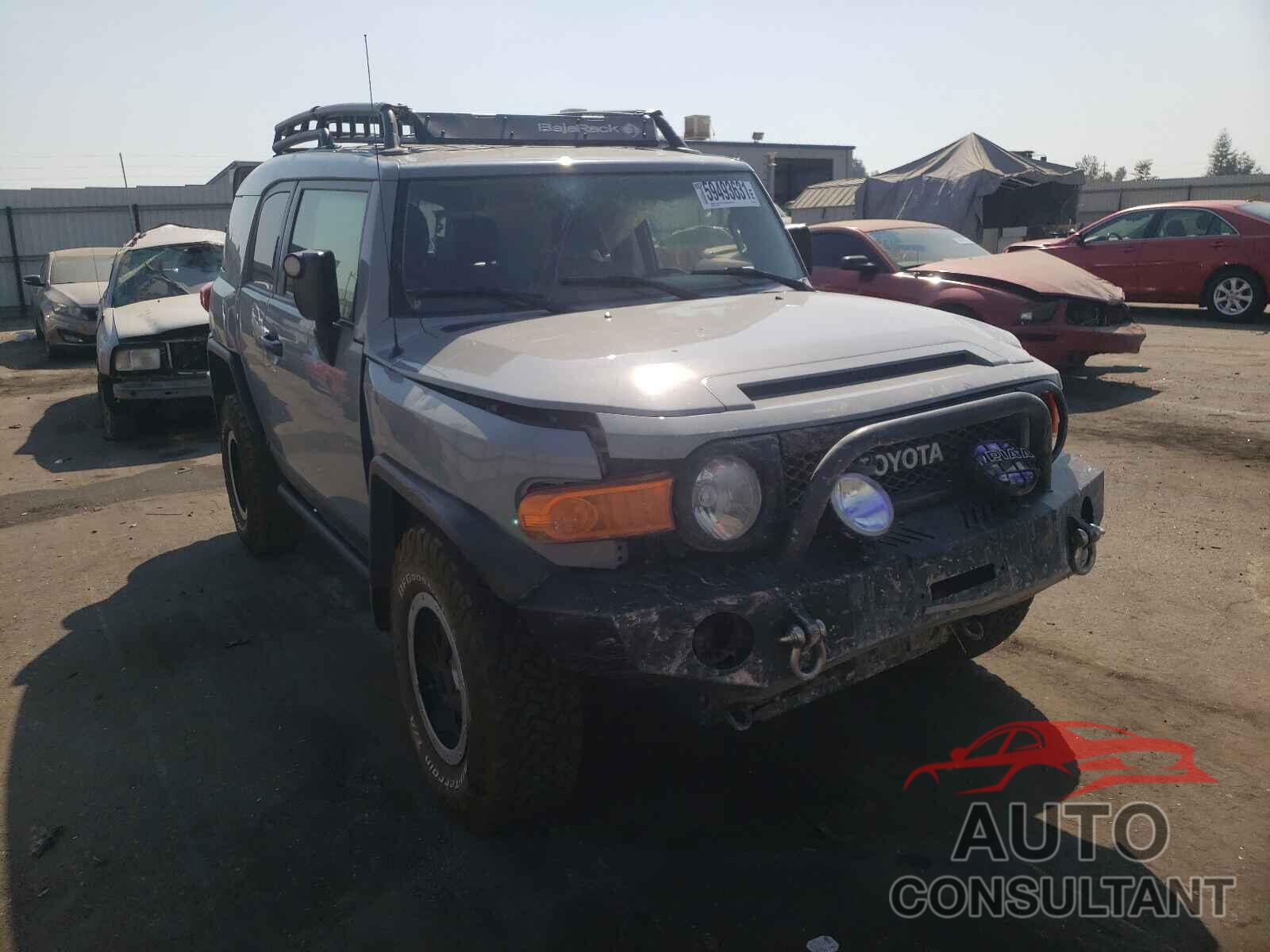 TOYOTA FJ CRUISER 2013 - JTEBU4BF9DK167968