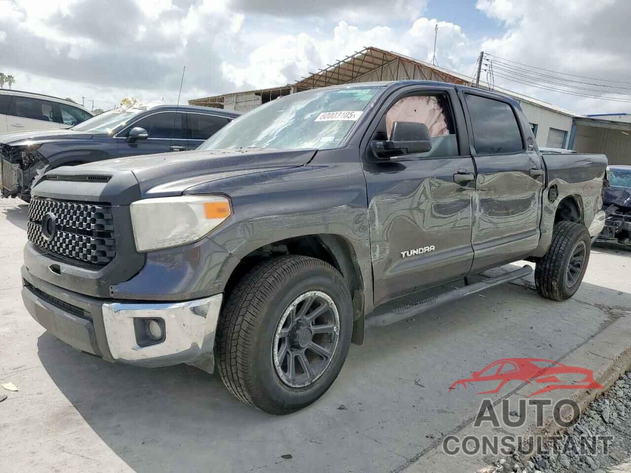 TOYOTA TUNDRA 2016 - 5TFEM5F15GX109112