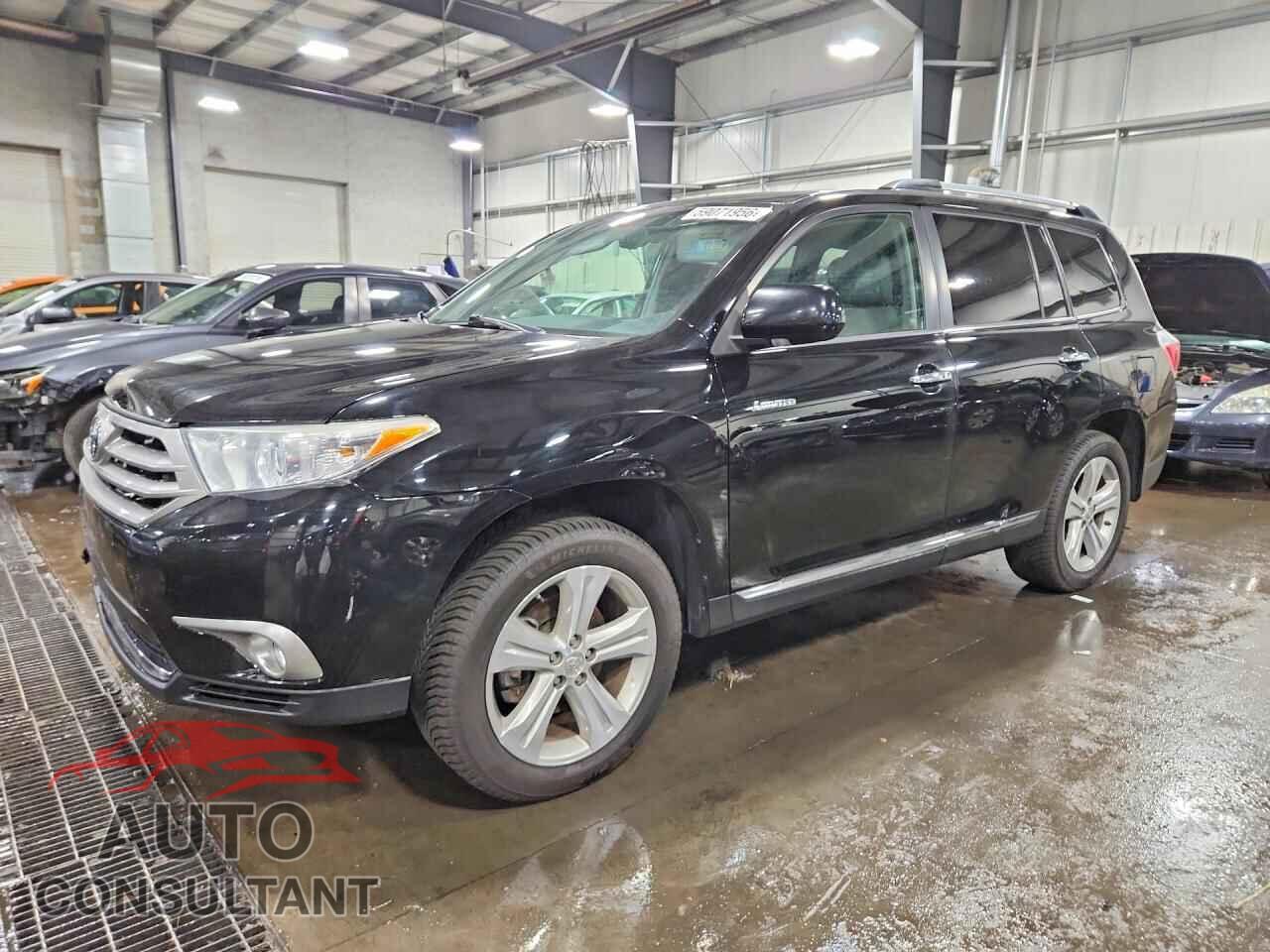 TOYOTA HIGHLANDER 2013 - 5TDDK3EH8DS237396