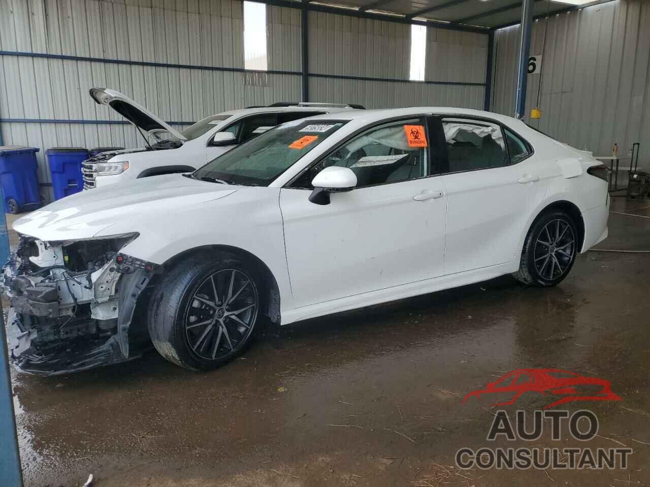 TOYOTA CAMRY 2022 - 4T1G11AK0NU061104