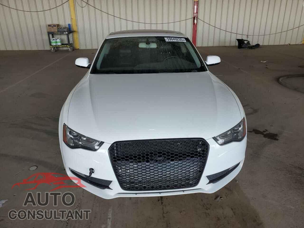 AUDI A5 2013 - WAUCFAFR2DA022280