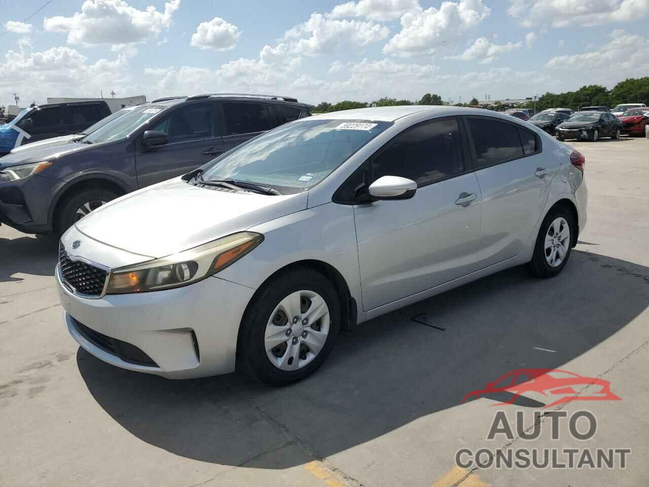 KIA FORTE 2018 - 3KPFK4A77JE193263