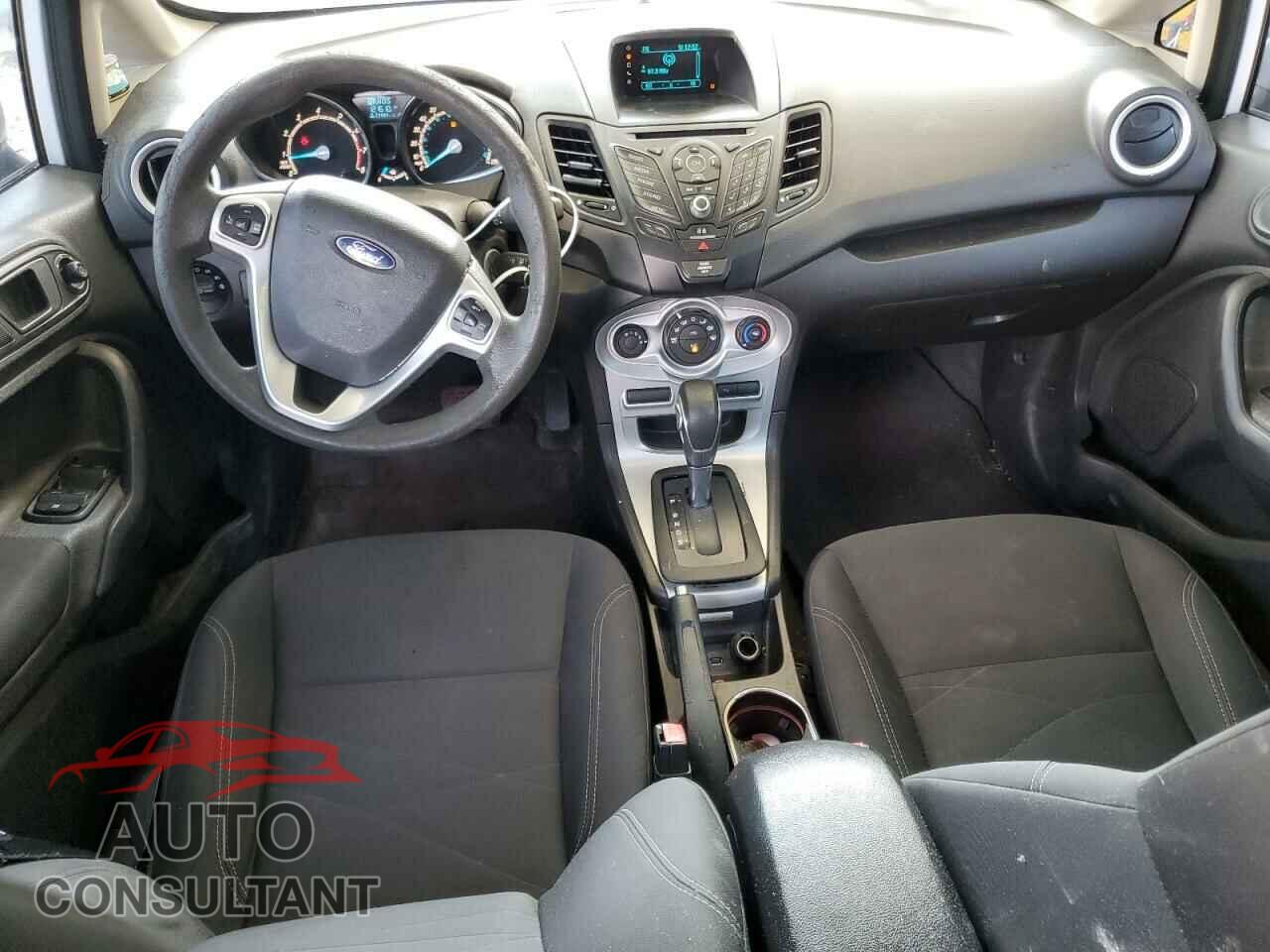 FORD FIESTA 2017 - 3FADP4EJ6HM118641
