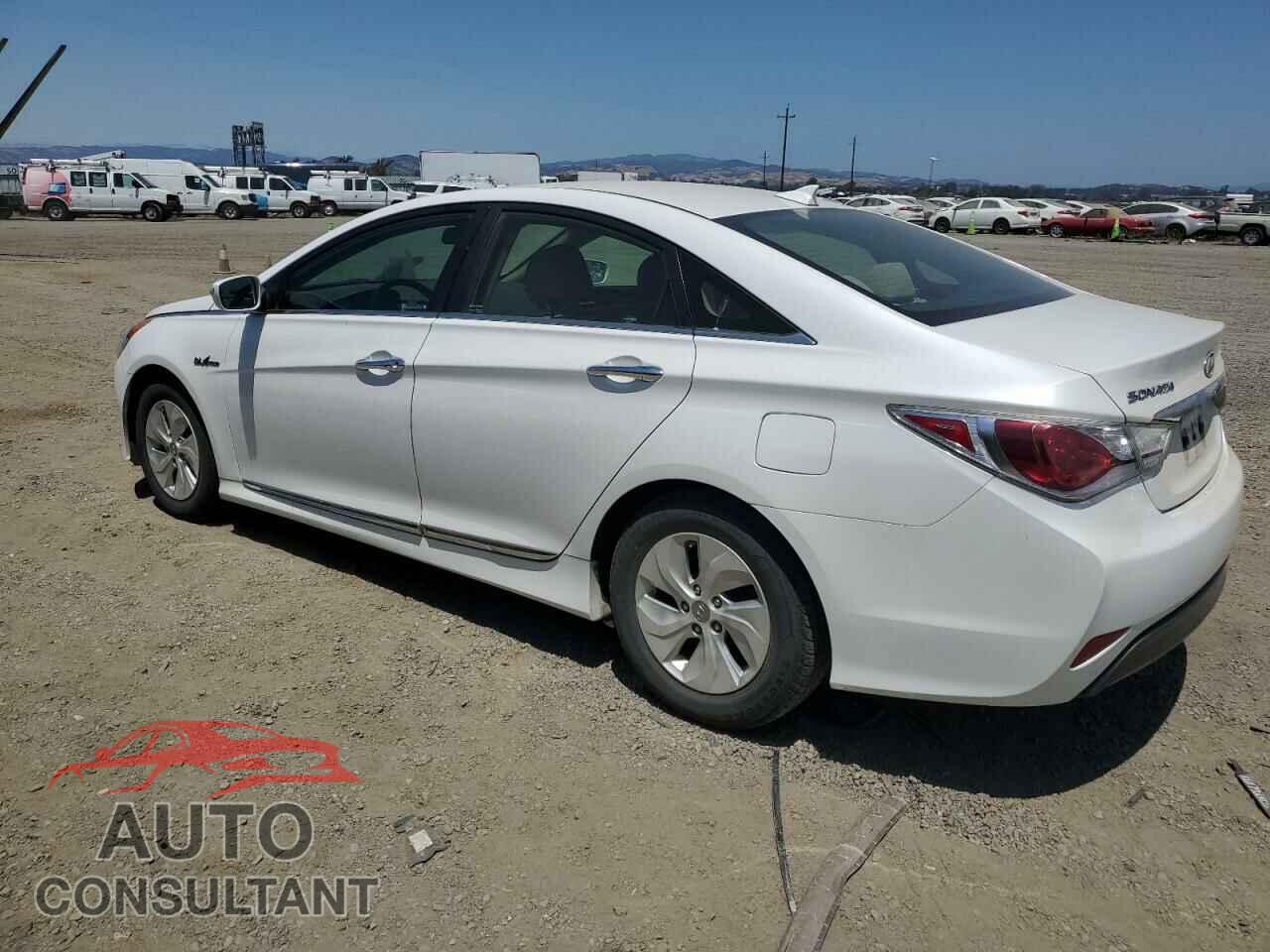 HYUNDAI SONATA 2015 - KMHEC4A44FA135177