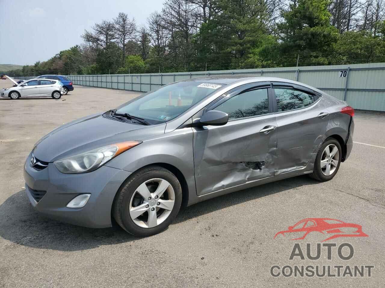 HYUNDAI ELANTRA 2013 - 5NPDH4AE3DH259182