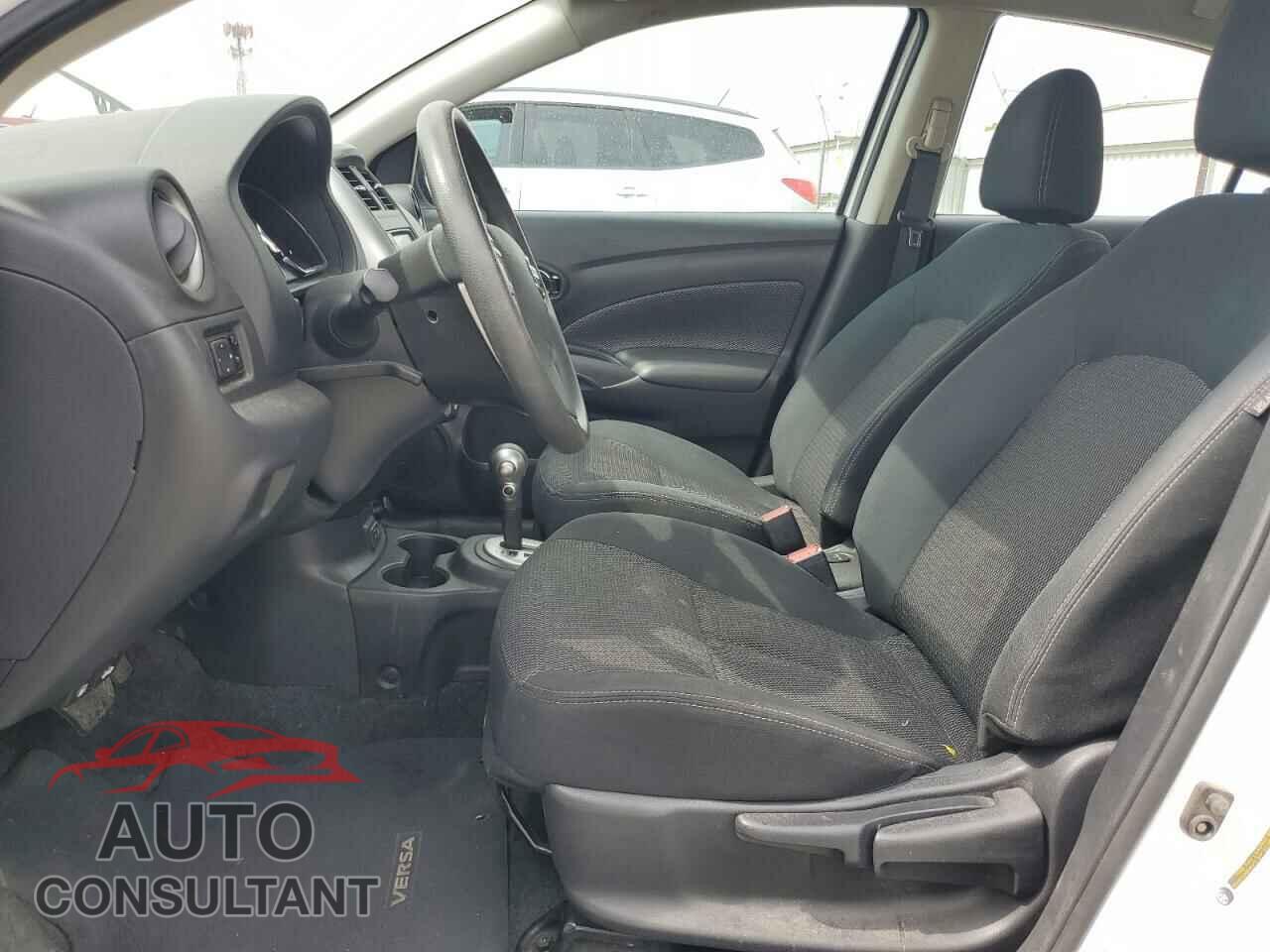 NISSAN VERSA 2019 - 3N1CN7AP3KL852354