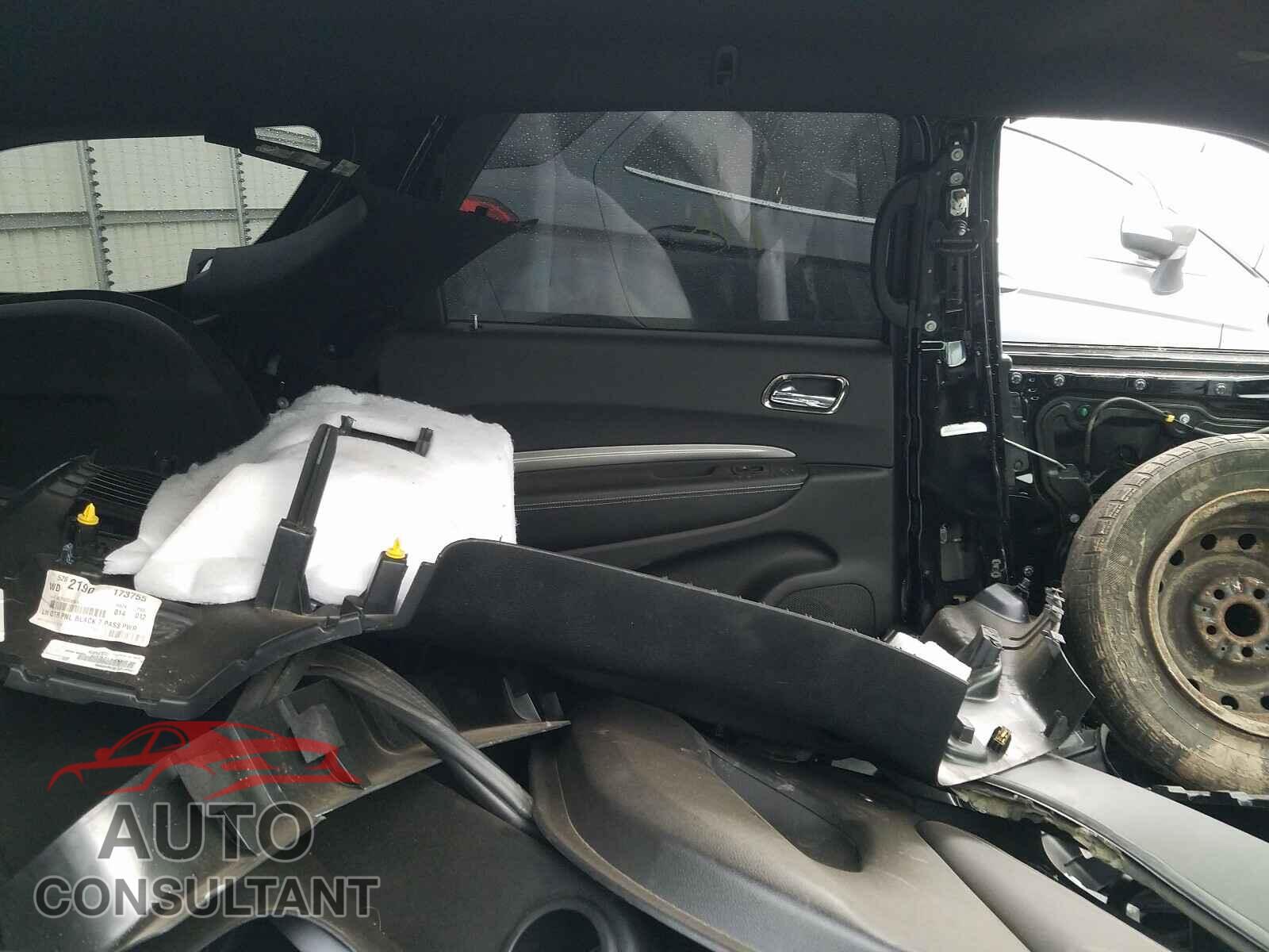 DODGE DURANGO 2018 - 1C4SDJGJ3JC173755