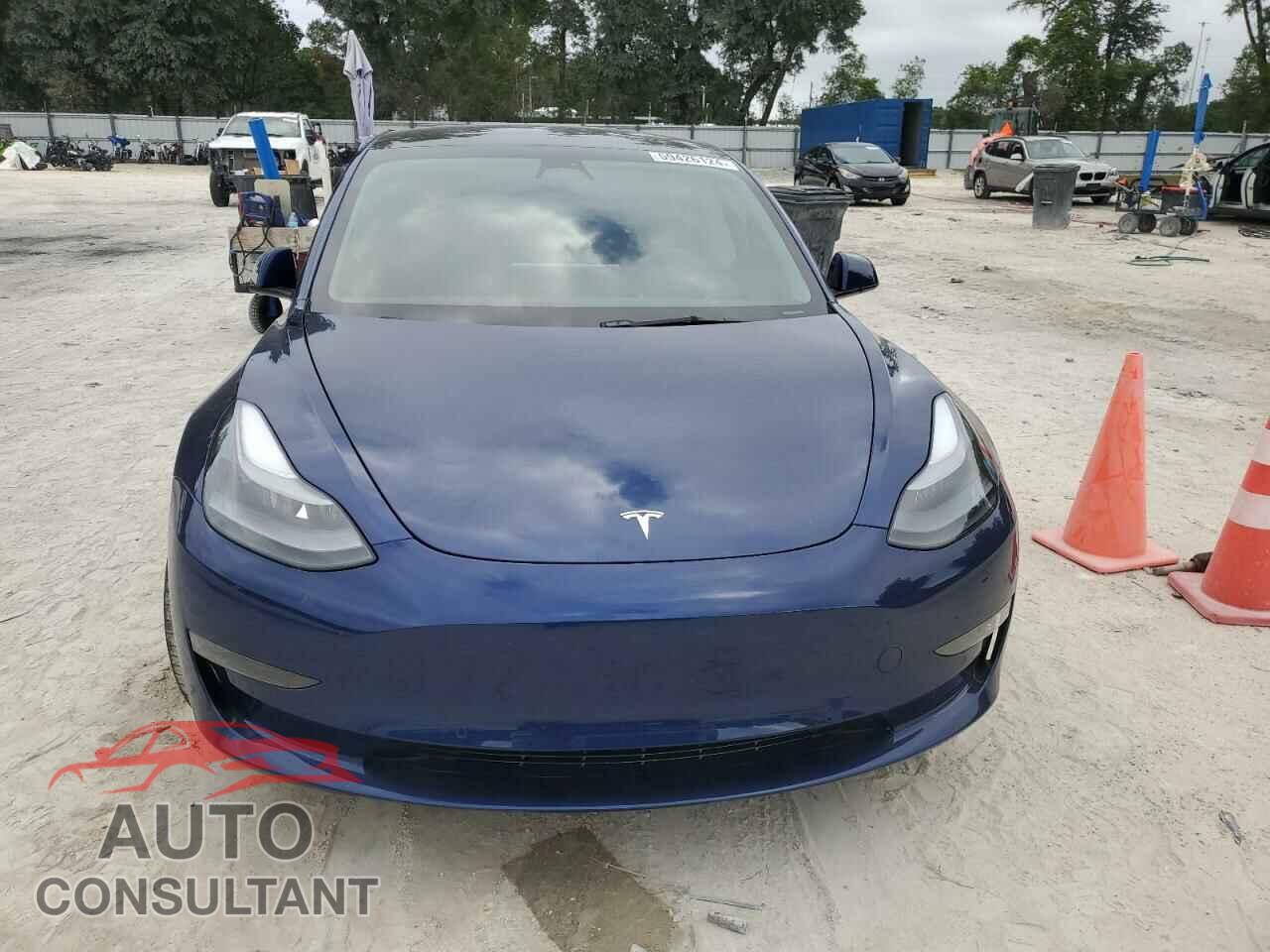 TESLA MODEL 3 2022 - 5YJ3E1EB2NF166012