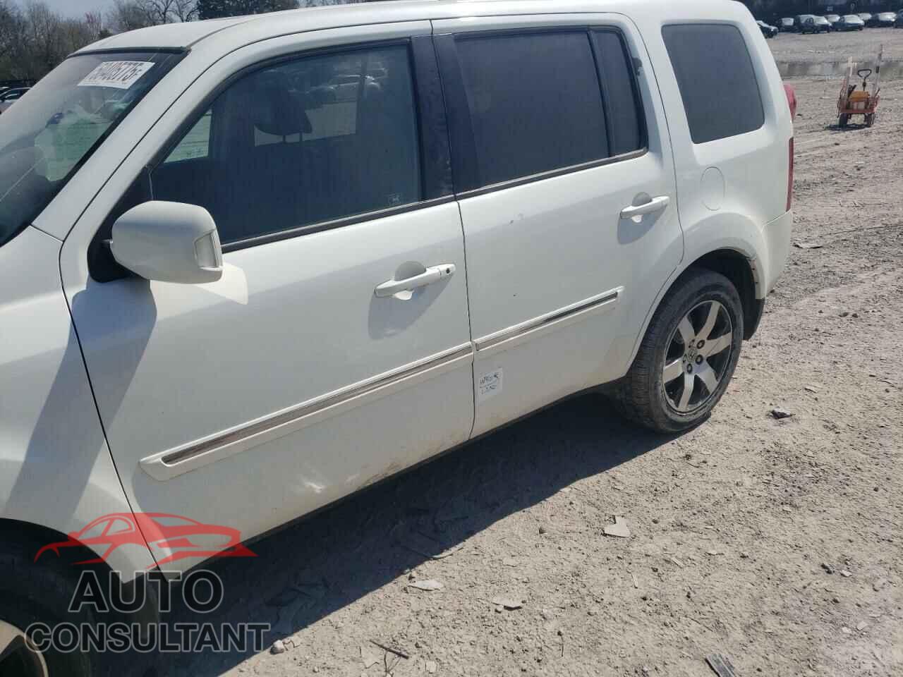 HONDA PILOT 2012 - 5FNYF4H98CB066488