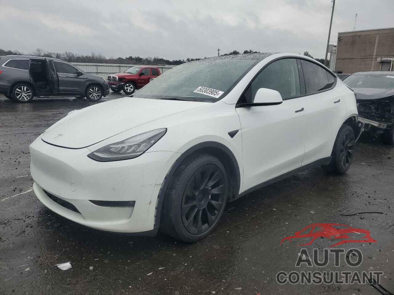 TESLA MODEL Y 2021 - 5YJYGDED0MF125895