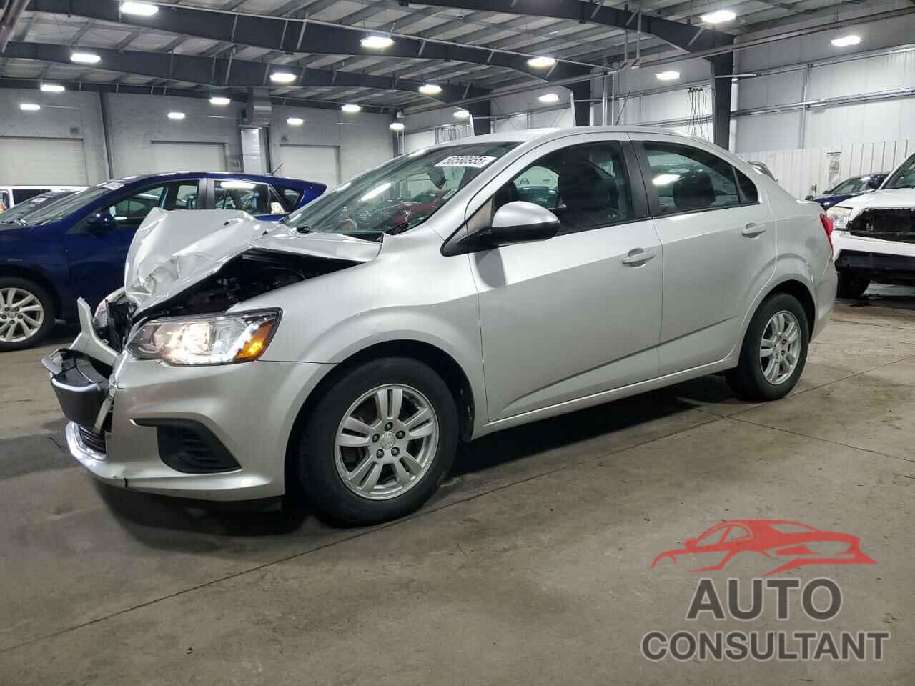 CHEVROLET SONIC 2017 - 1G1JB5SHXH4140441