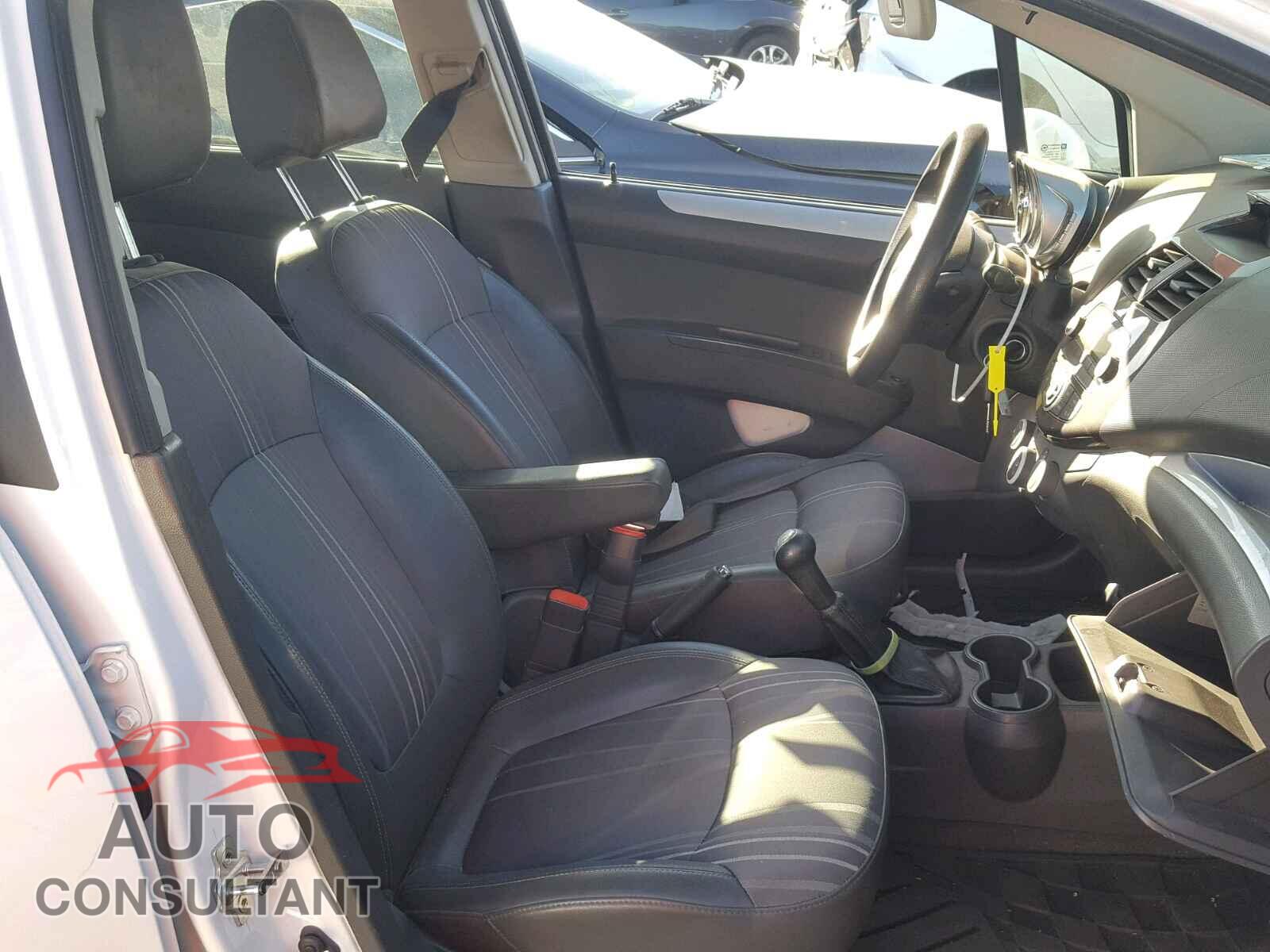 CHEVROLET SPARK 2015 - KL8CA6S98FC801560