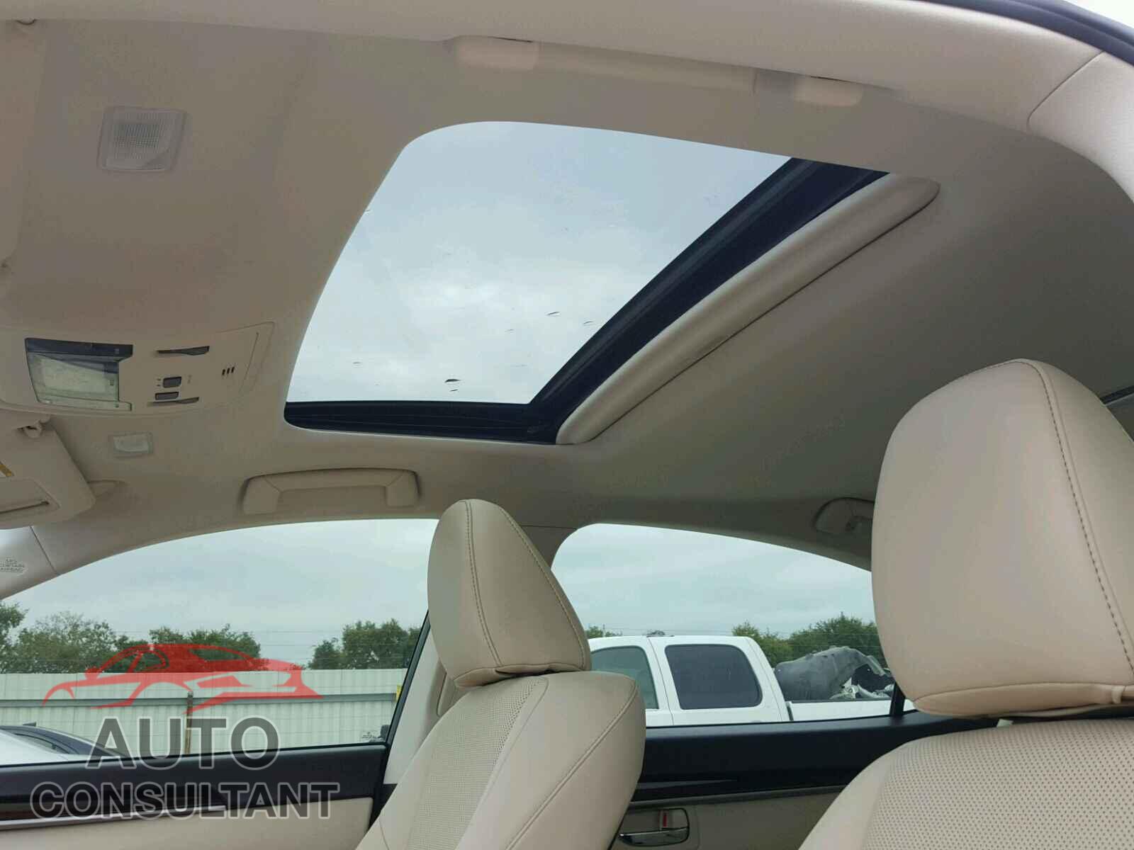 LEXUS ES350 2016 - JTHBK1GG2G2214366