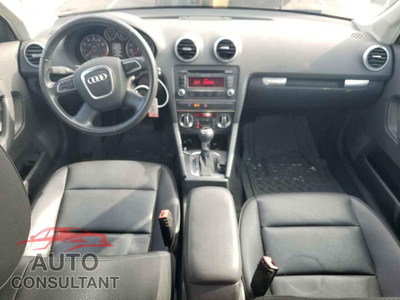 AUDI A3 2012 - WAUBEAFM0CA055148