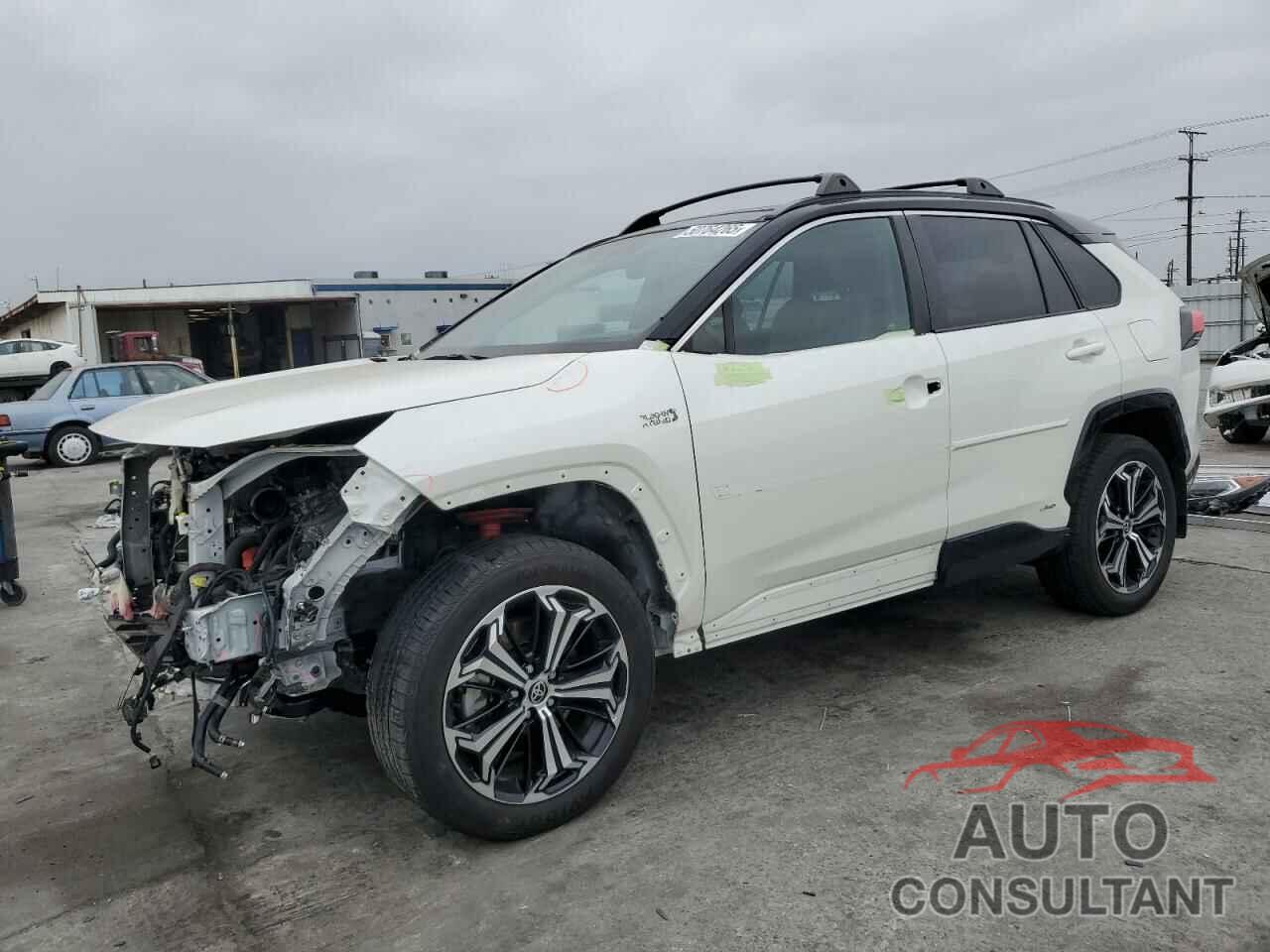 TOYOTA RAV4 2021 - JTMFB3FV0MD072467