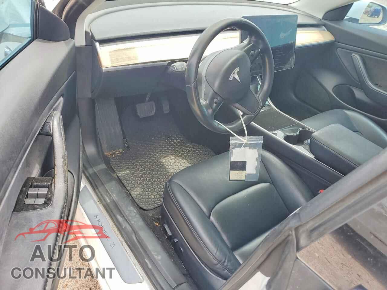 TESLA MODEL 3 2018 - 5YJ3E1EA4JF051932